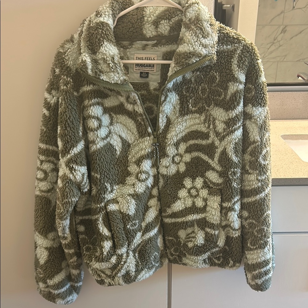 THIS FEELS HIMALAYAN Green Floral Fleece Jacket